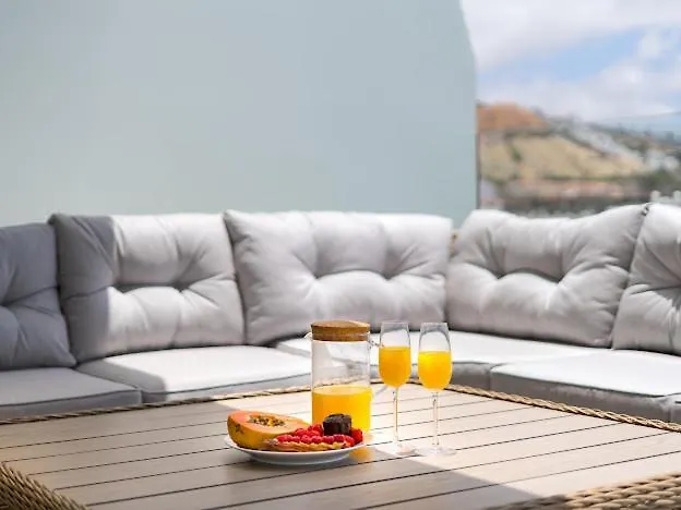 Nautico En Terrazas Адехе